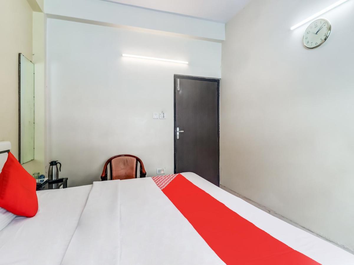 Oyo 82143 Green Park Sapan Ранчи Экстерьер фото